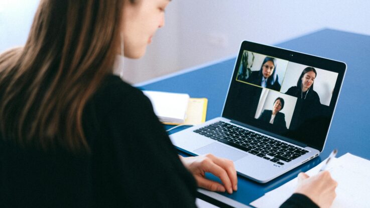 Videokonferenzdienst Zoom erhält das IT-Sicherheitskennzeichen des BSI